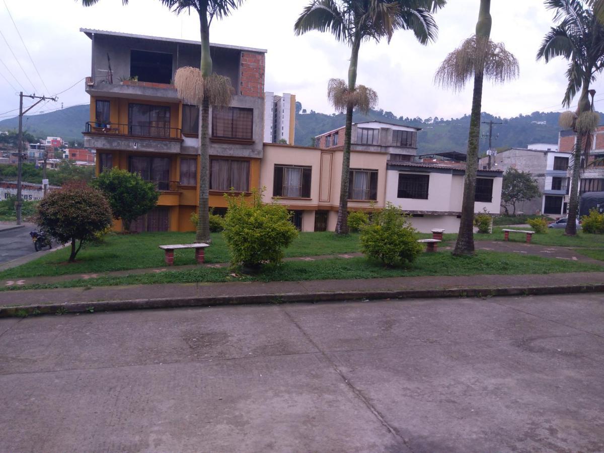 Apartamento Nomadas ซานตาโรซา เดกาบัล ภายนอก รูปภาพ